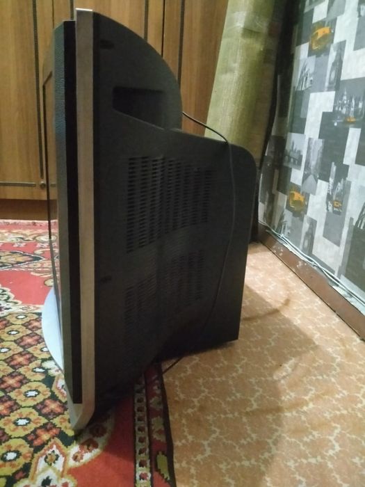 Продам телевизор