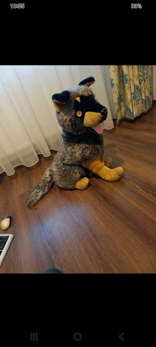 Jucarie caine de plus cu baterii pentru decor sau joaca copii stare pe