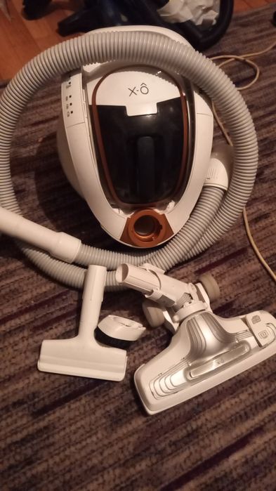 Срочно продам Пылесос новый