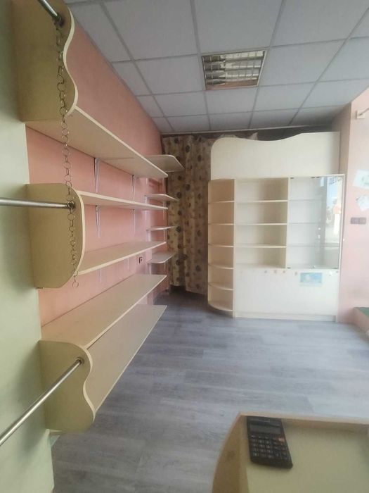 Продава се Магазин в Разград, Център - 20 кв.м за 8000 €/кв.м - Снимка #4