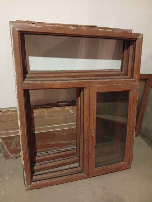 Пластик   терезе   сатылады