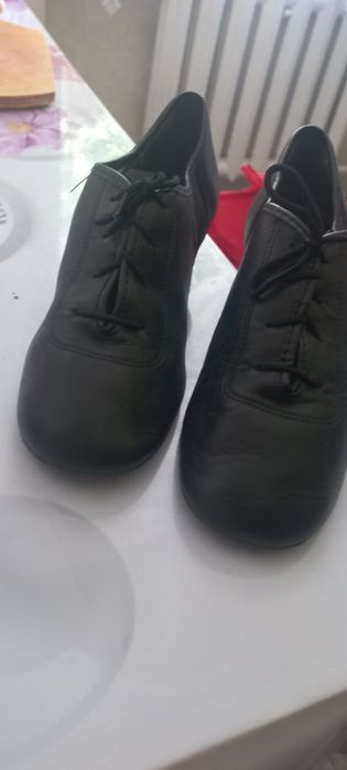 продам танцевальные туфли
