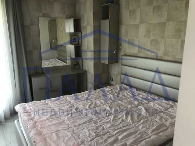 Дава се под наем Четиристаен апартамент в Варна, Цветен квартал - 160 кв.м за 1000 € - Снимка #6