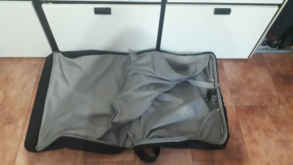 Portmantou valiza Delsey