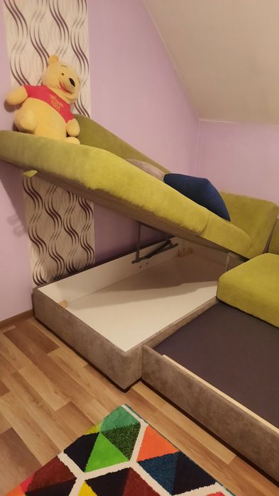 Vând colțar extensibil.