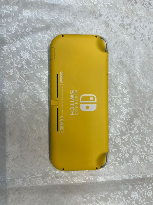 Nintendo switch lite 32 gb