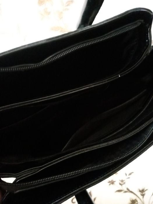 Сумка Tosoco черная с тиснением под крокодила