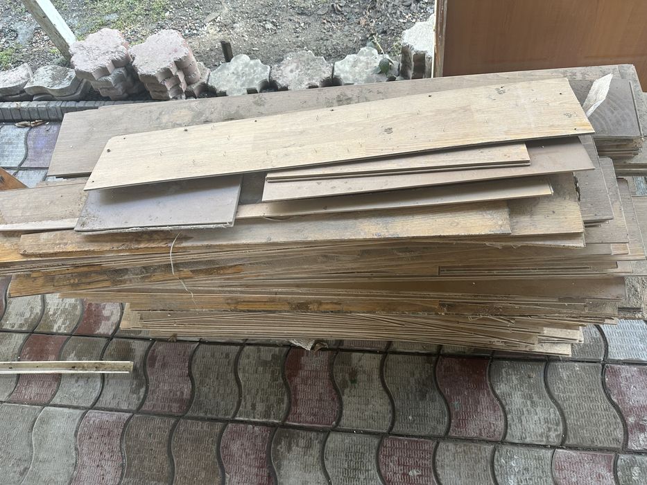 Отдам ламинат бу