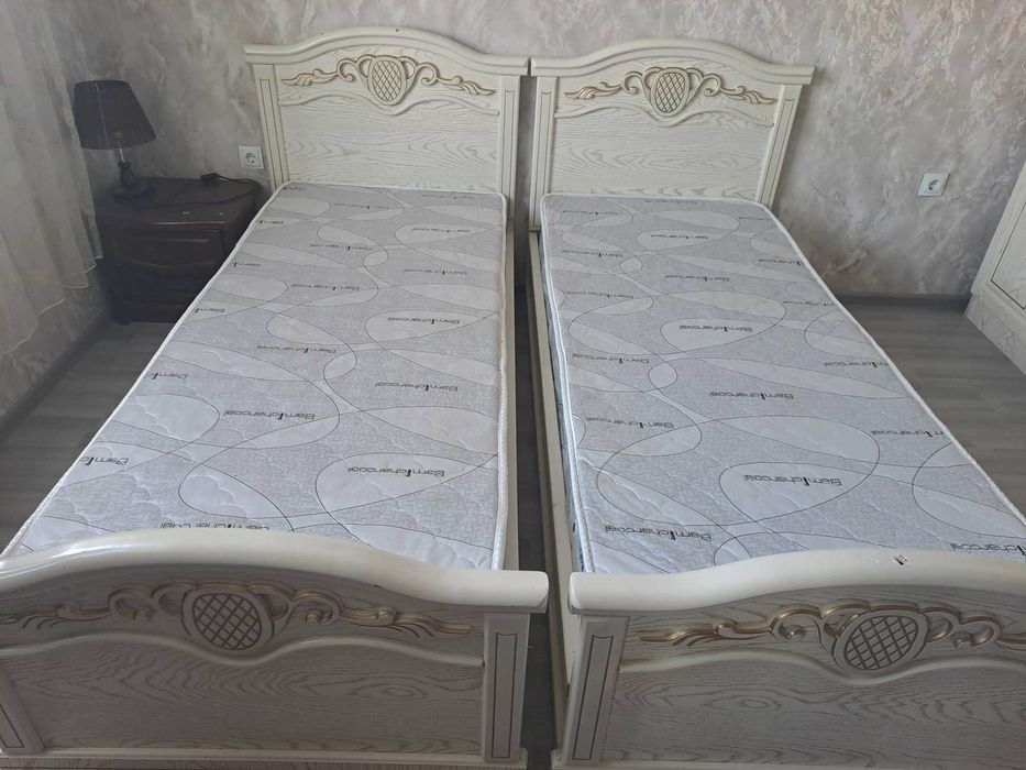 Болаларга камплект мебел сотилади