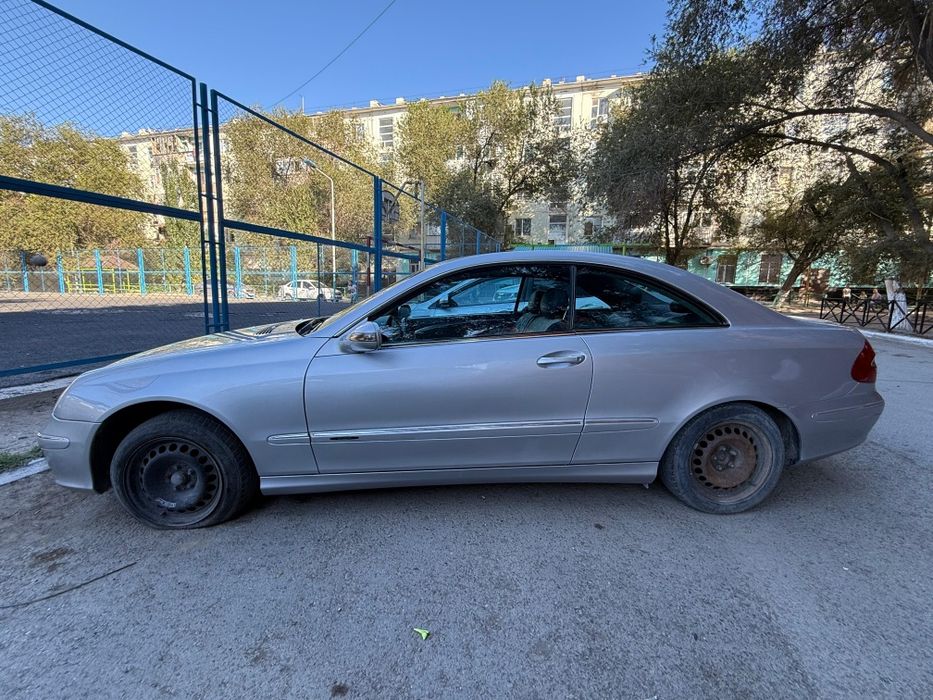 Продам машину. CLK 240.