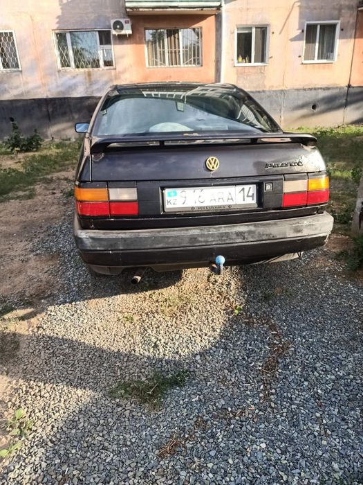 Volkswagen Passat 93 года