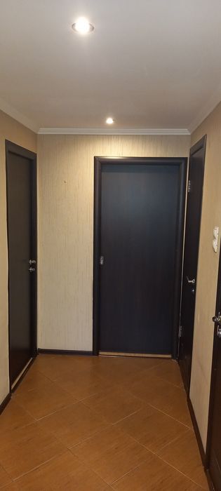 Двери межкомнатные б/у