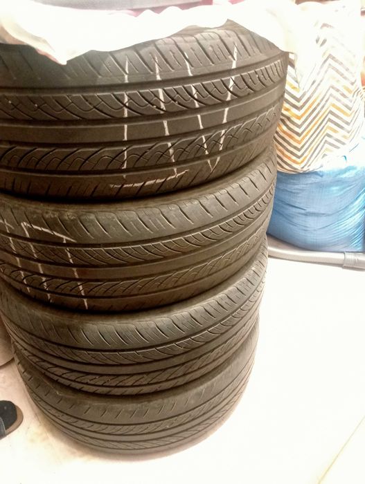 Шины летние 235-50-R19