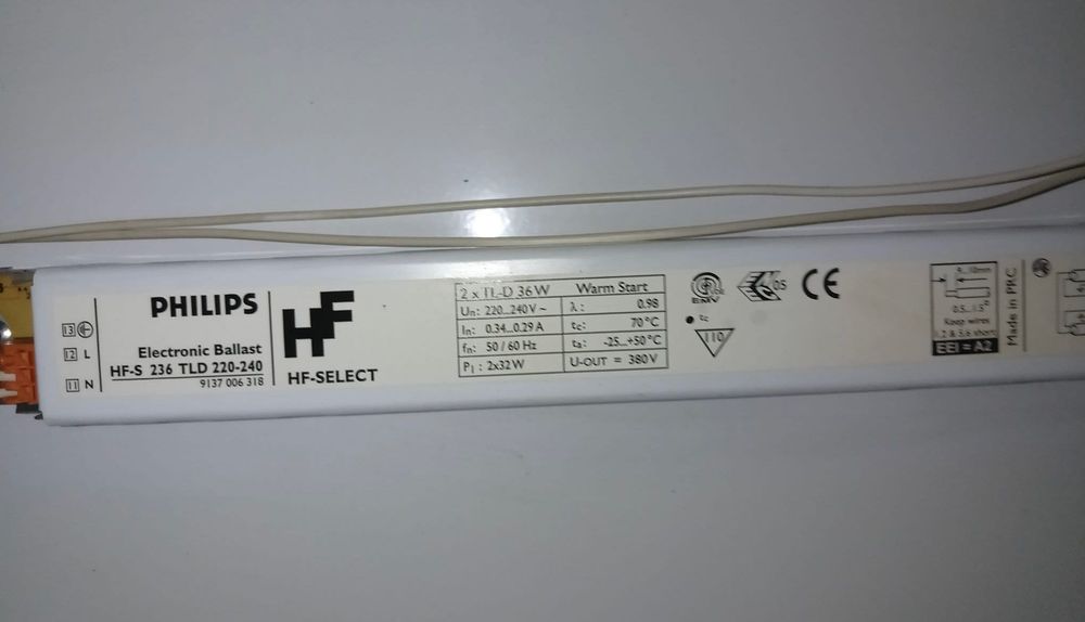 7 бр. офис осветителни тела 120×30 см – 2×36 W, електронен баласт, с крушки