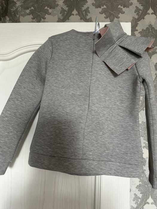 Нарядные свитшоты