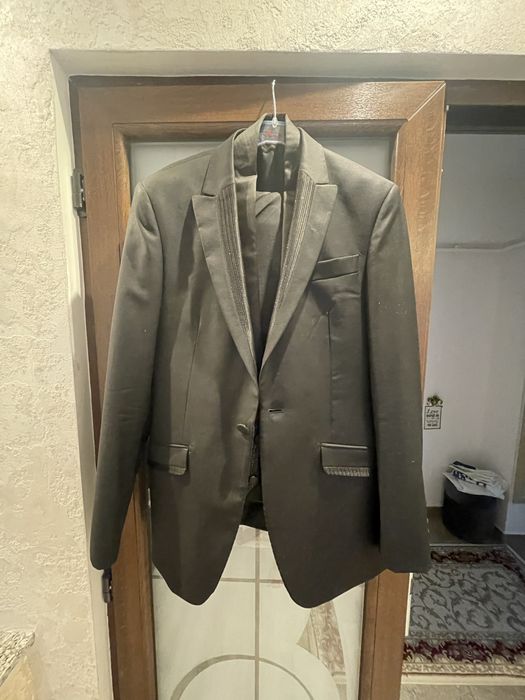 Costum barbateac