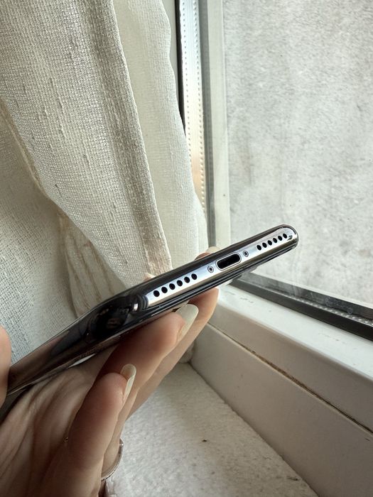 Iphone X 256gb 84% sanatate,ecran partial defect(inlocuire)