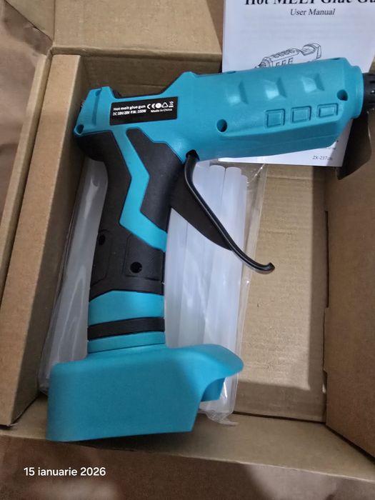 Glue gun-piatol plastic topit