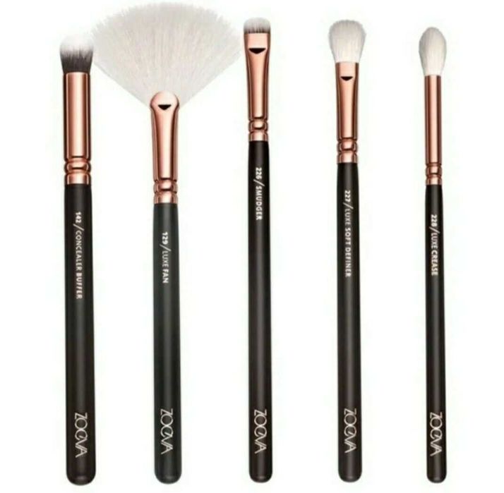 нов сет четки за грим Зоева 15бр с чантичка кафяво Zoeva brush set