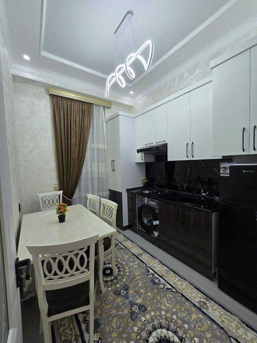 Продаётся 2х комн квартира на 9 этаже Ор-р Бухара Сити