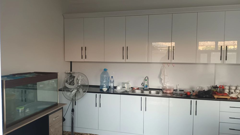 Uchaska, hovli sotiladi