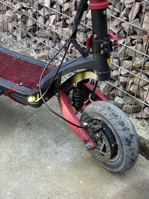 продам мощный электросамокат kugoo g1