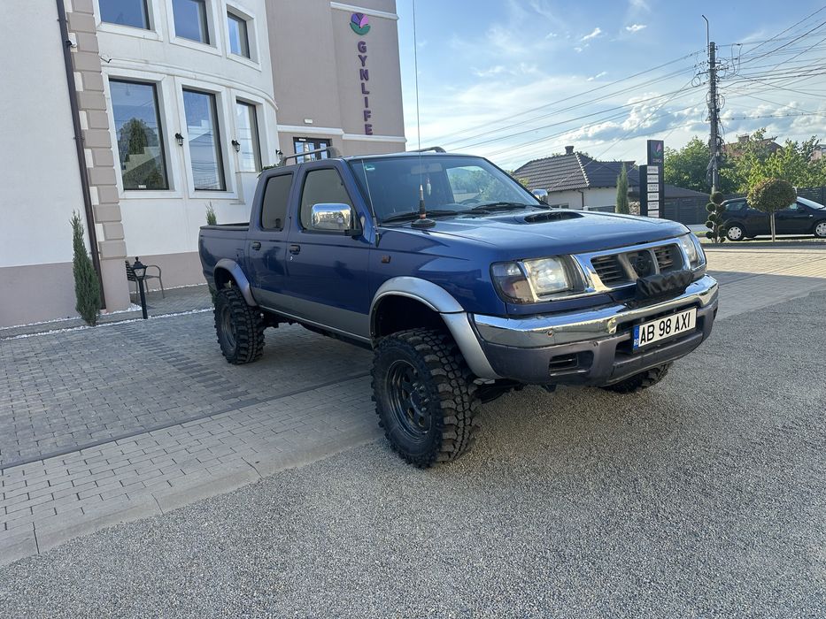 Nissan Navara  2.5 pe pinioane