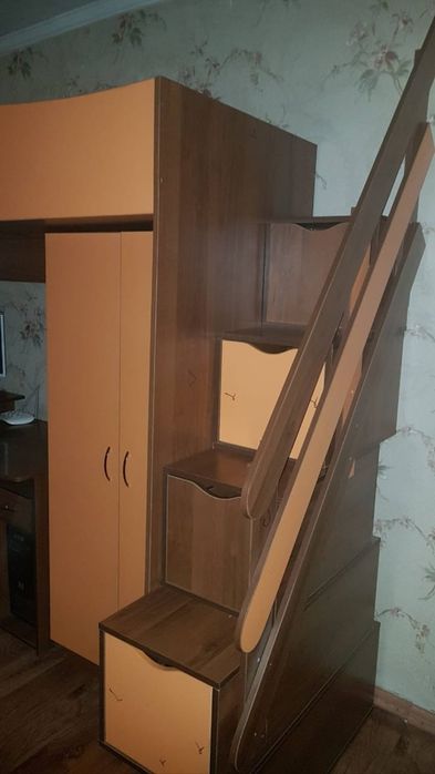 Продам кровать подростковую