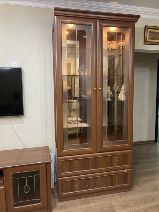 Продается гарнитур