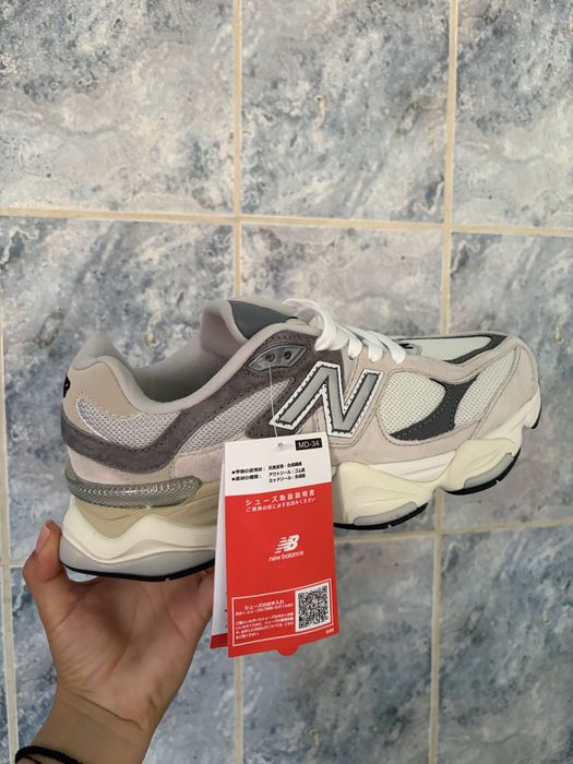New Balance 9060
