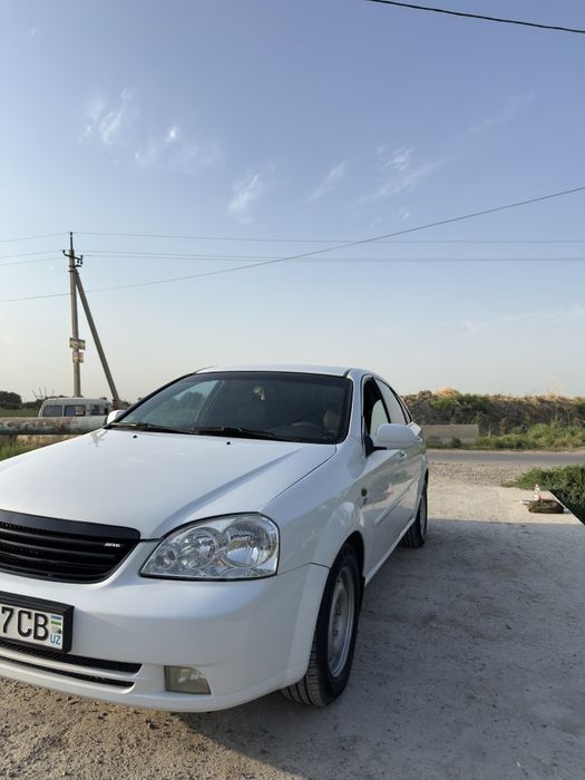 Lasetti 1.8 holati idyal