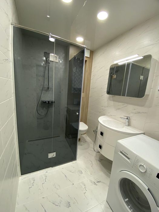 Дава се под наем Тристаен апартамент в Варна, Бриз - 95 кв.м за 1100 € - Снимка #15