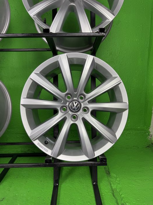 Jante NOI Originale VW R18 5x112 Touareg Passat Arteon Audi