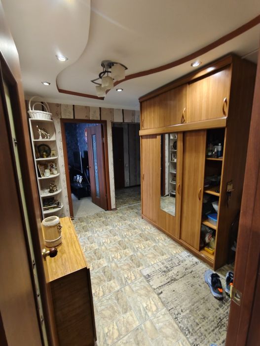 Продам квартиру в 11 мкр