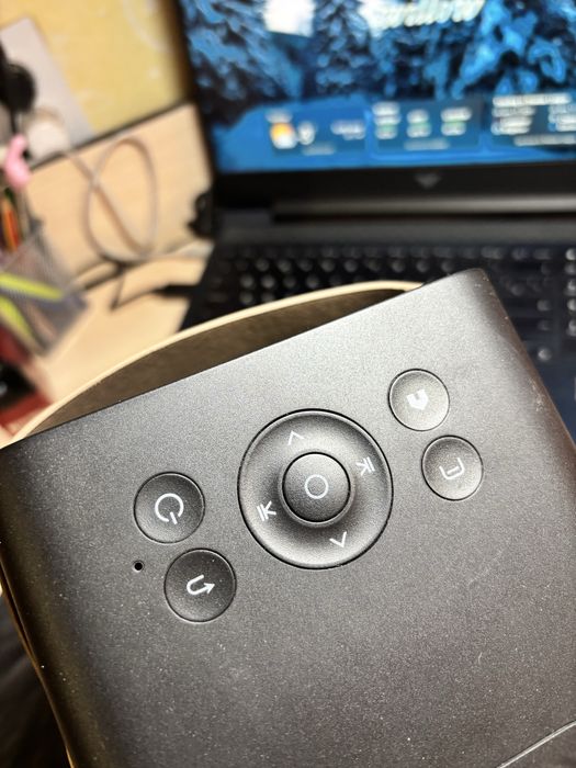 Продам проектор ( домашний кинотеатр )