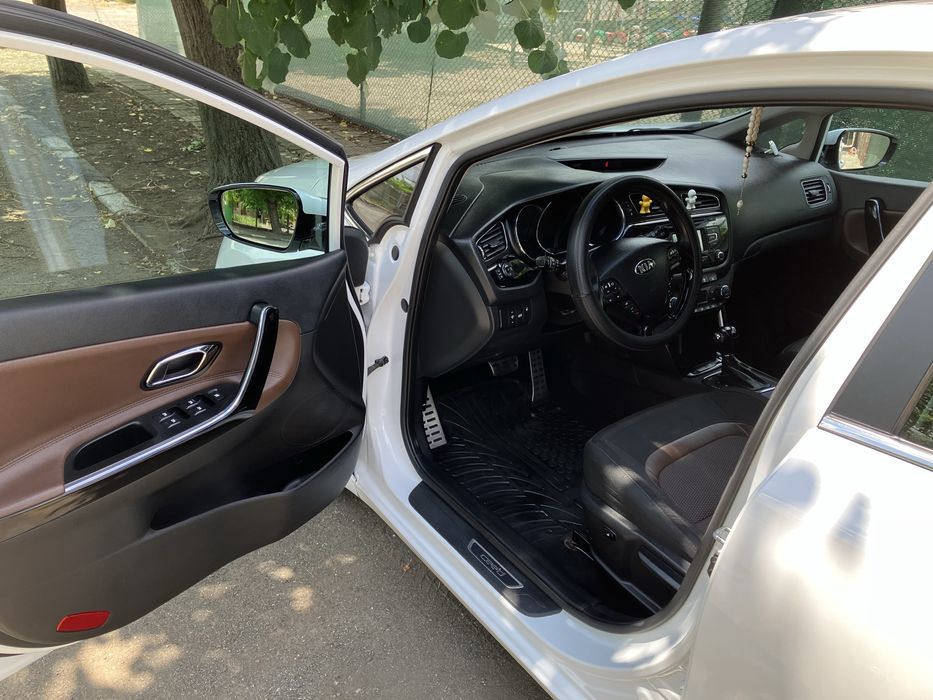 Киа сийд  kia ceed 1.6gdi автоматик  avtomatik navi carplay android