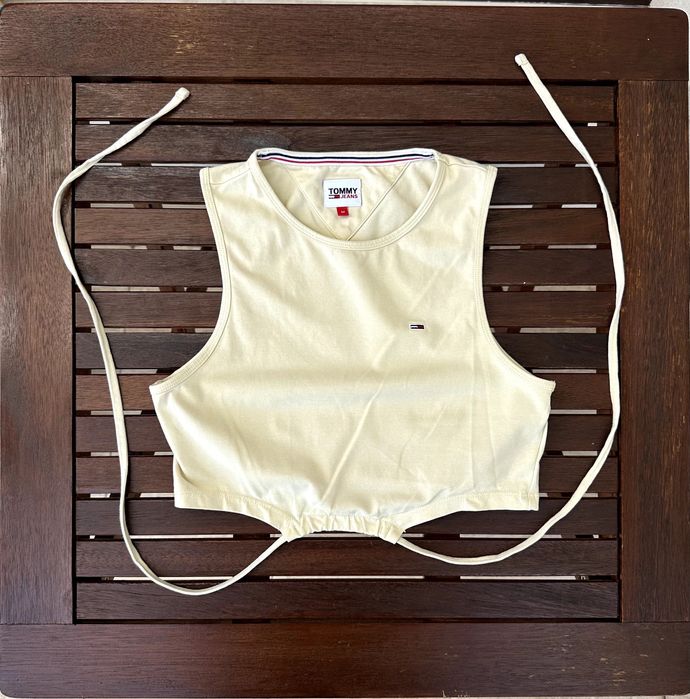 Дамски кроп топ Tommy Hilfiger (Tommy Jeans) - размер М, КАТО НОВ