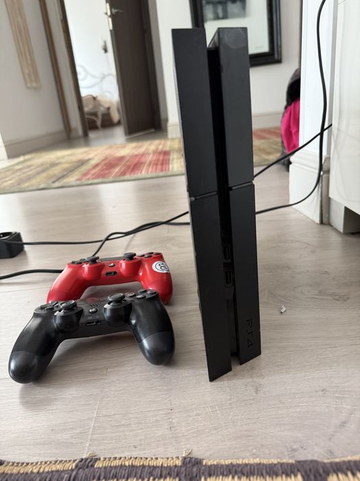 Play station slim 4 продается.