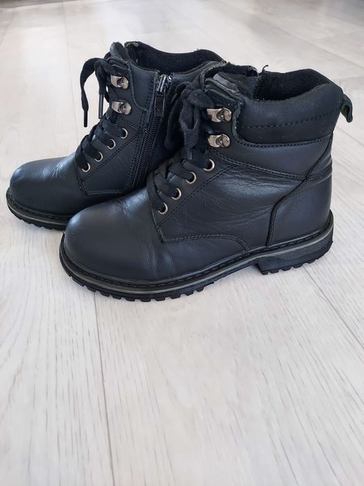 Кожаные осенние ботинки