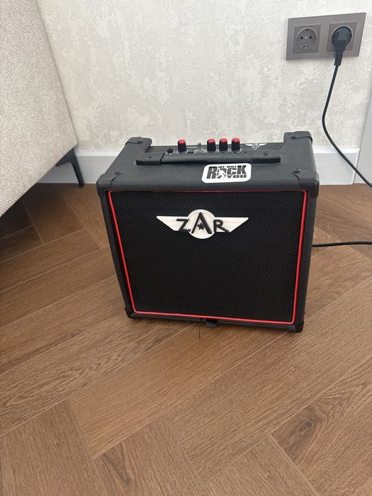 Комбоусилитель ZAR E-10