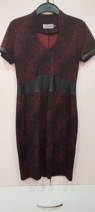 Рокля, размер М, бордо