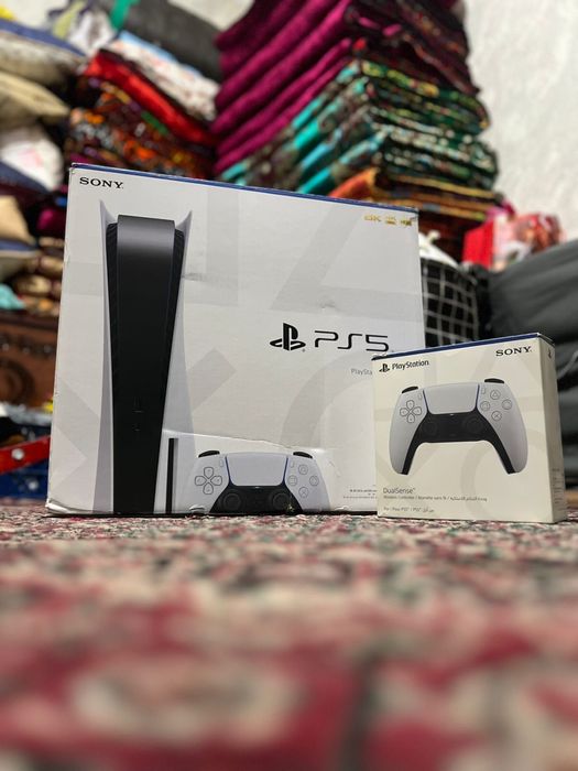 Продается PS5  825гб