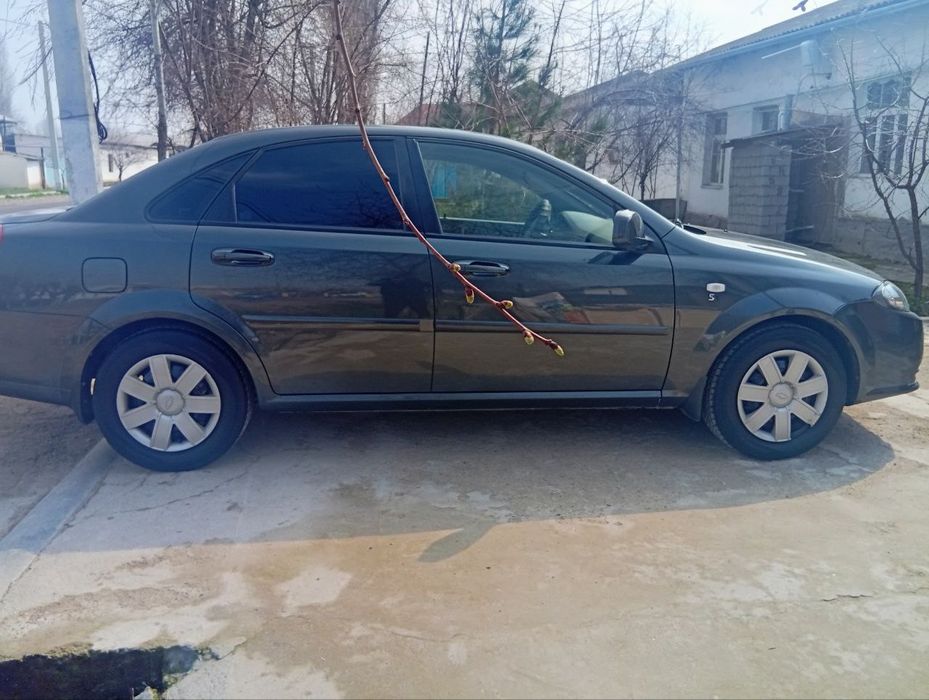 Yaxwi ideal mowina turgan moshina