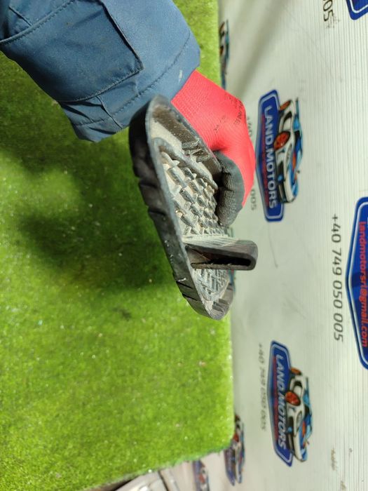 GRILA BARA FATA DREAPTA BMW SERIA 3 E90 LCI 318D 2.0 DIESEL 2009 COD OEM 7138418 / 51117138418 / 2005-2013