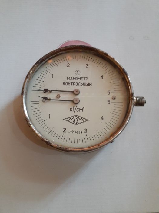 Контролни манометр