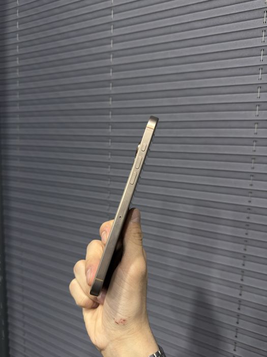 iphone 16 pro max desert