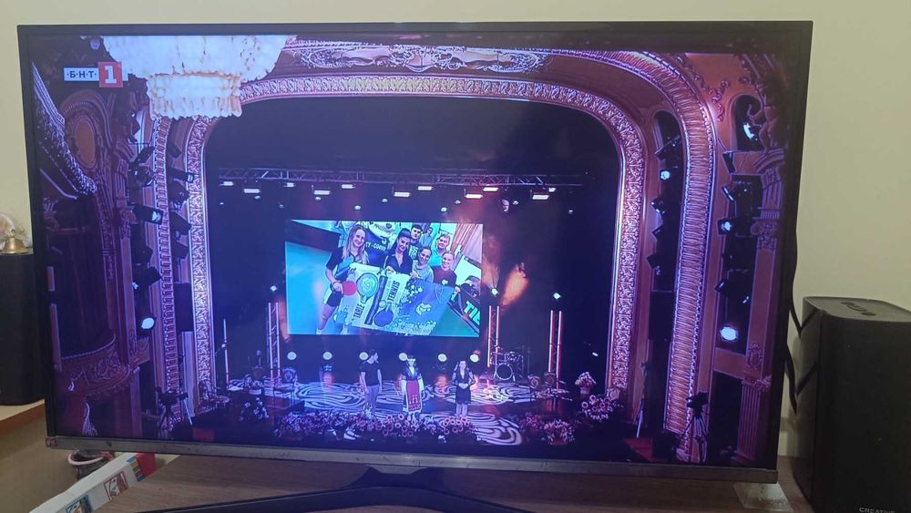 Телевизор Samsung UE32J5100AW – 32 инча, Full HD