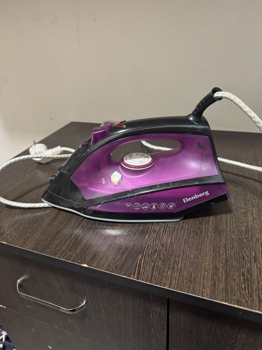 Продам утюг в рабочем состоянии