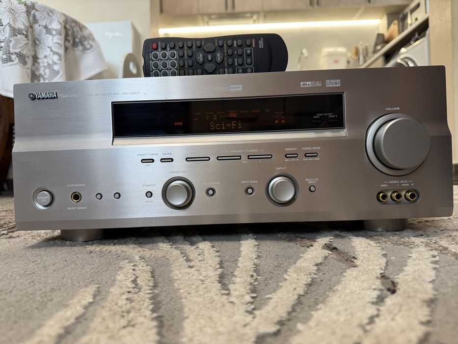 Yamaha RX-V557 Като нов
