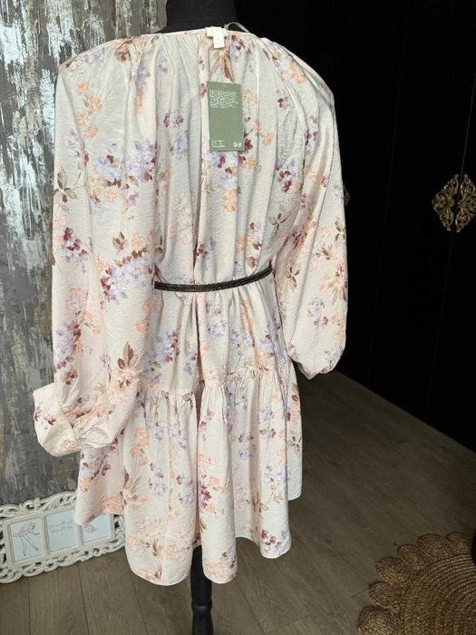 Rochie bej cu maneci bufante si volan noua H&M marime L - XL